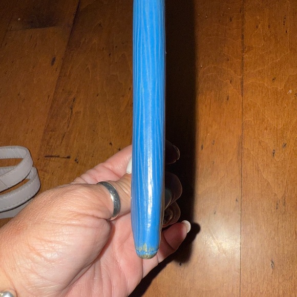 Louis Vuitton Vibrant Blue Epi card holder - Picture 8 of 8